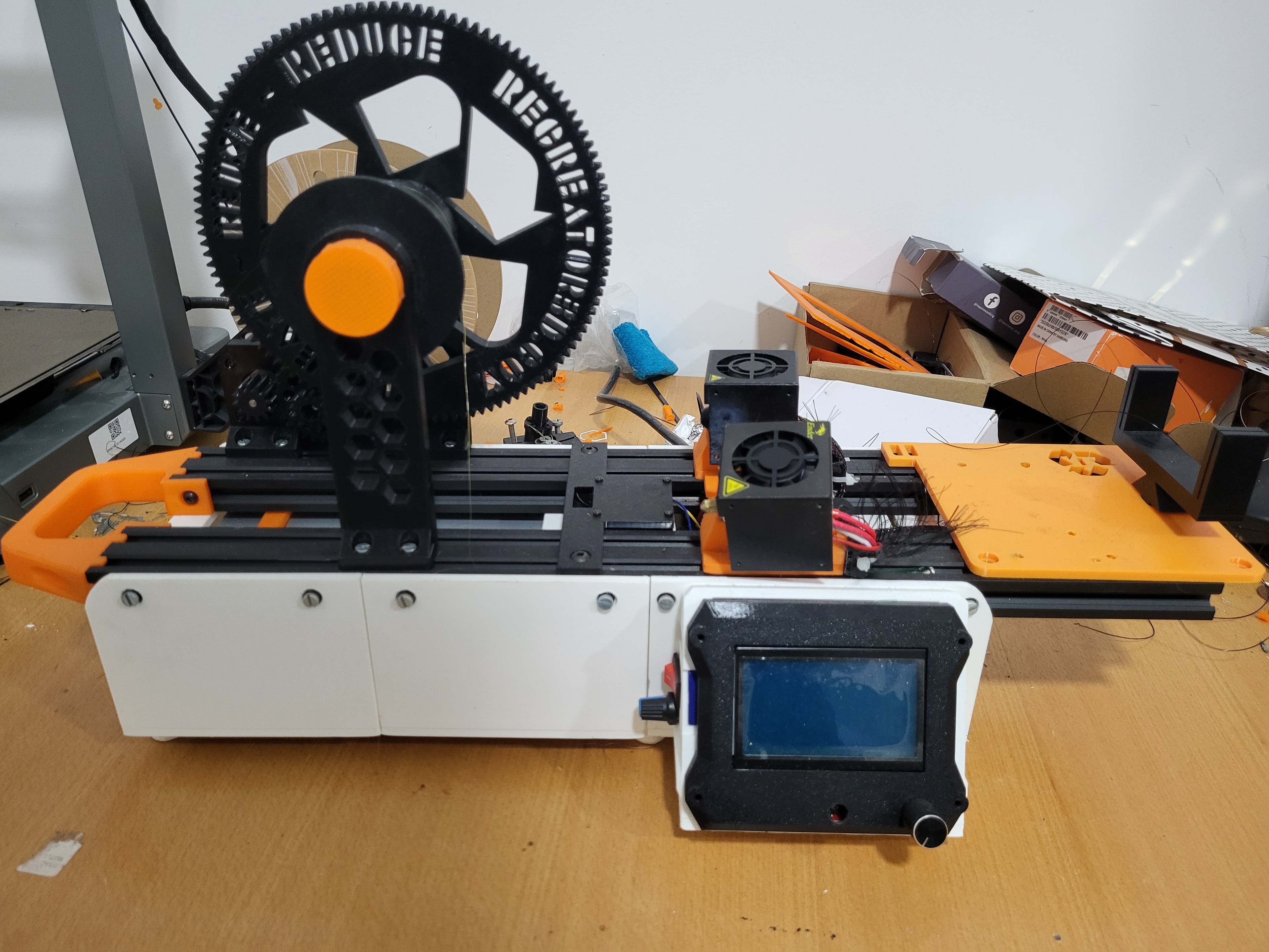 PET Bottle Recycler – Filament Extruder 1